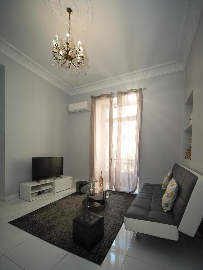 Designer Flat Nice Exterior photo